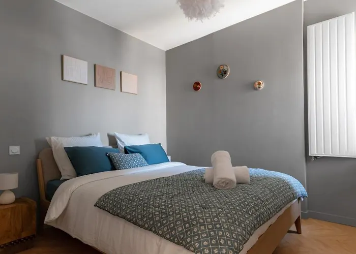 Le Helder - Elegant A Proximite Des Thermes Vichy